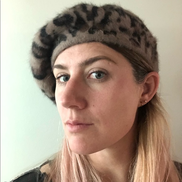 Topshop Accessories - Leopard print baret hat